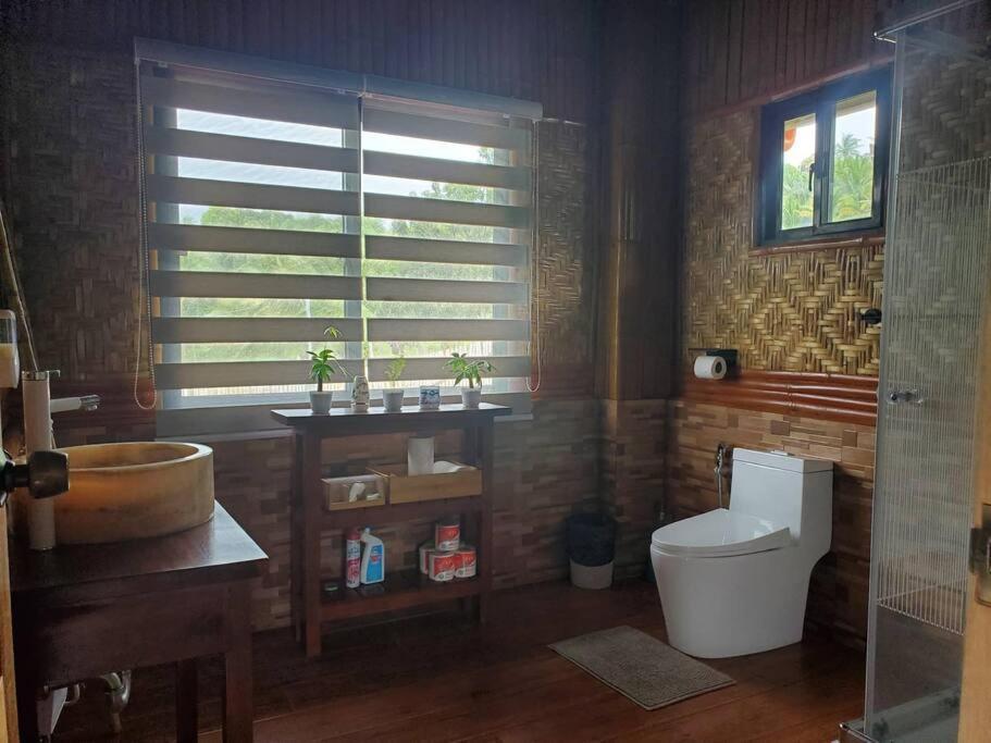 Villa Modern Bahay Kubo In A Farm Near Tagaytay à Tagaytay City Extérieur photo